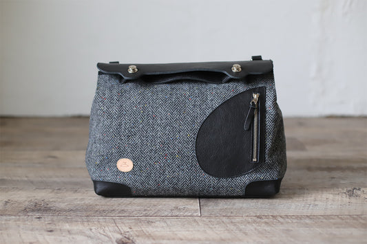 メッセンジャーポストマン Tweed