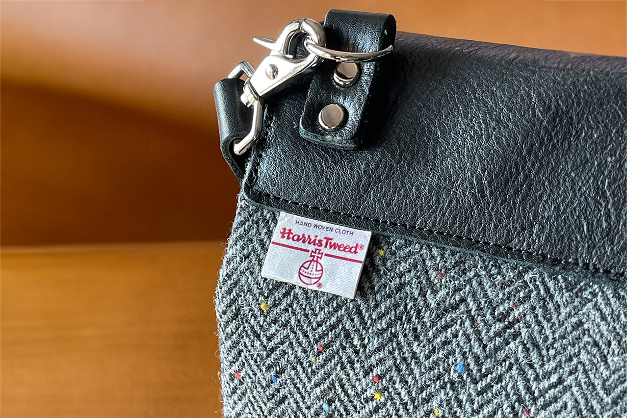 ハリスツイードの認定タグ