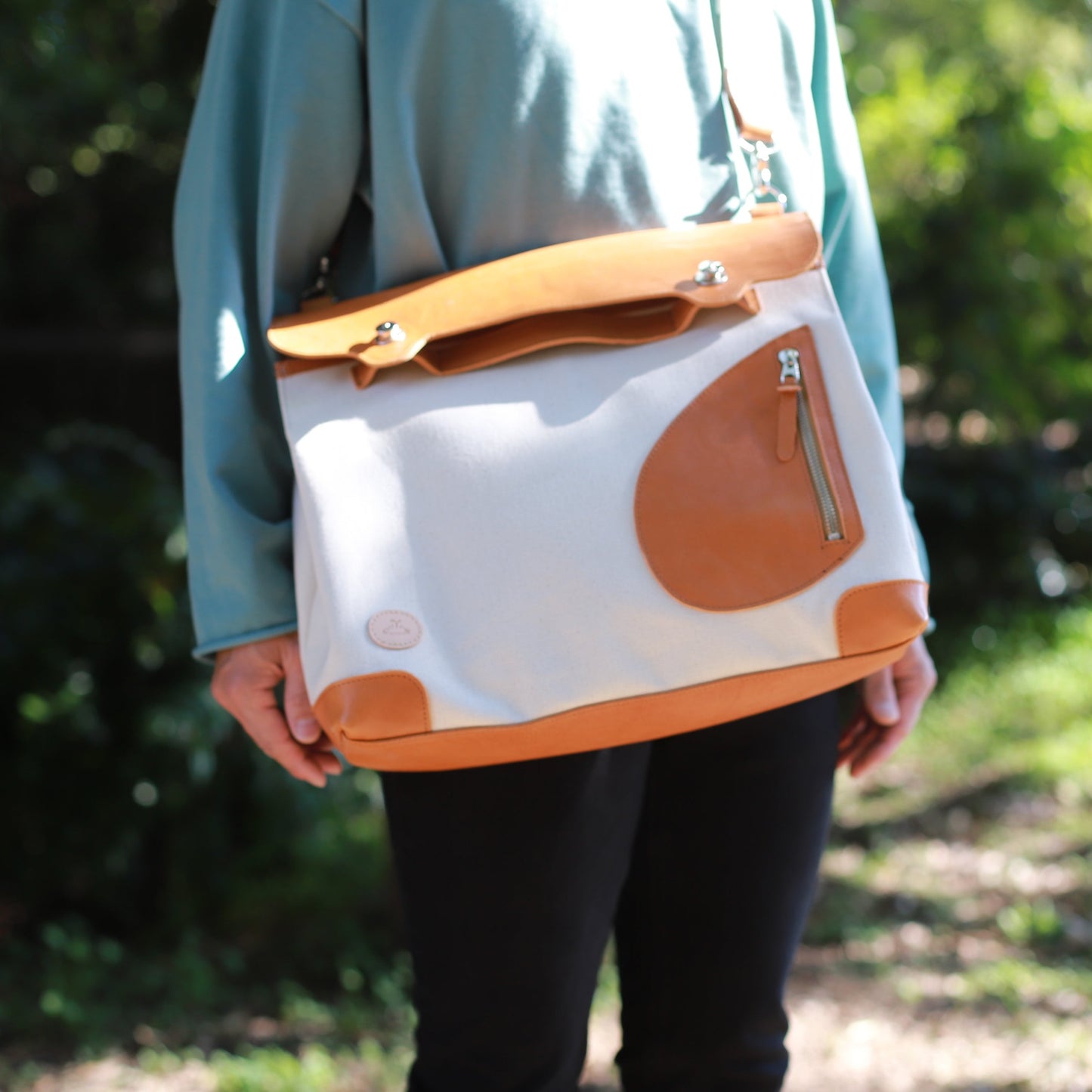 ポストマンバッグ「メッセンジャーポストマン」使用イメージ