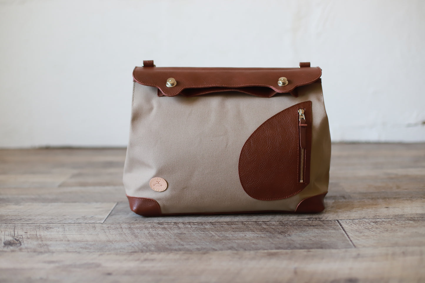 ポストマンバッグ「メッセンジャーポストマン」ブラウン×グレージュ