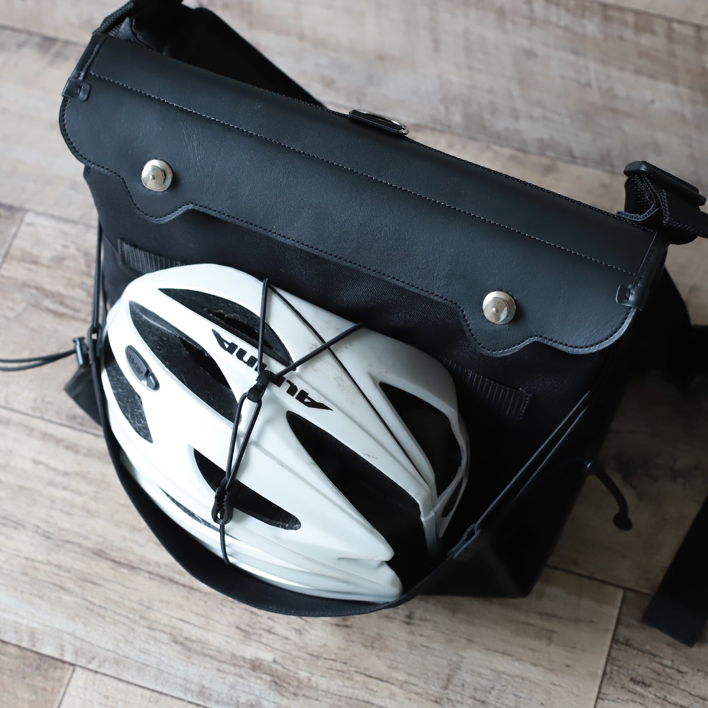 メッセンジャーバッグ|メッセンジャーポストマンPRO|CORDURA®