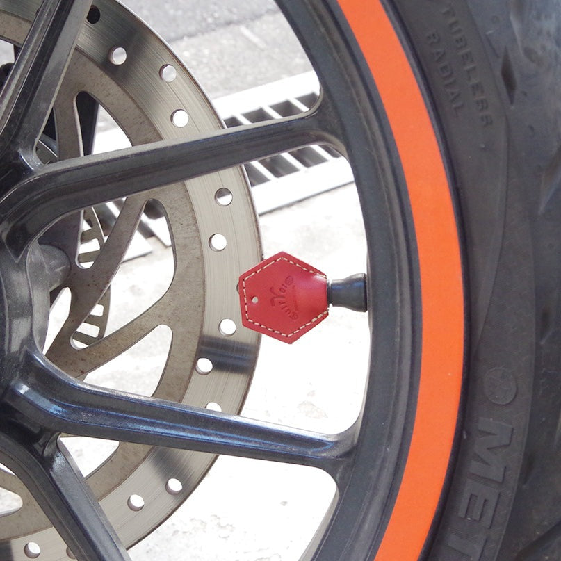 Cuirvelo バルブキャップ バイク