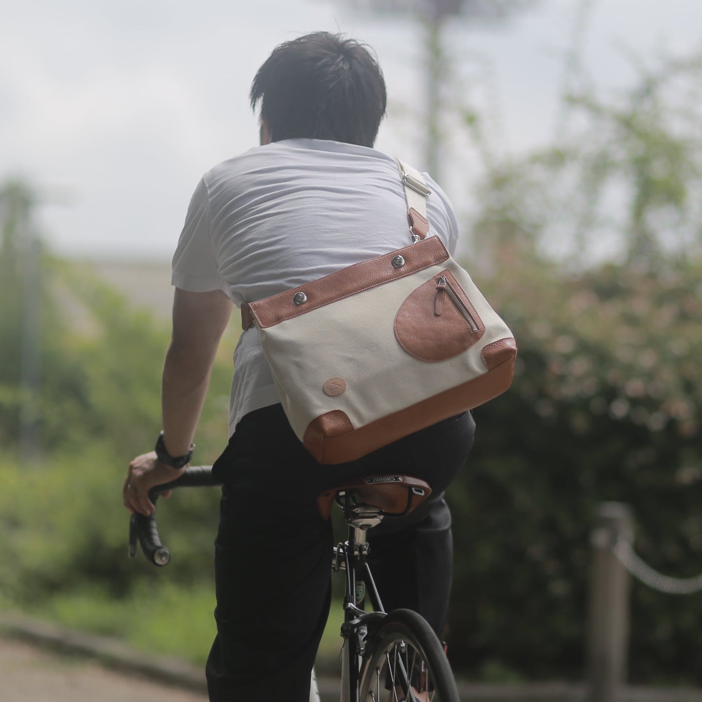 ポストマンバッグ「リトルポストマン」自転車