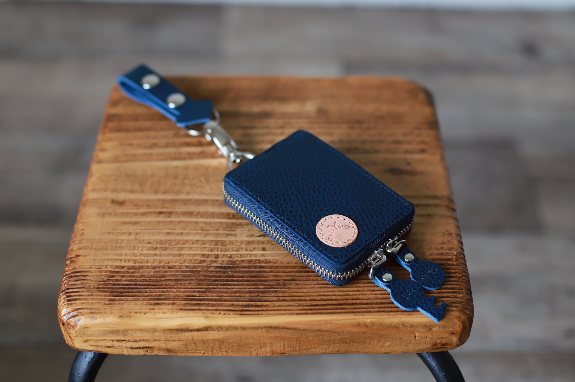 Cuirvelo 出さない財布「Blur」ver.2  ネイビー