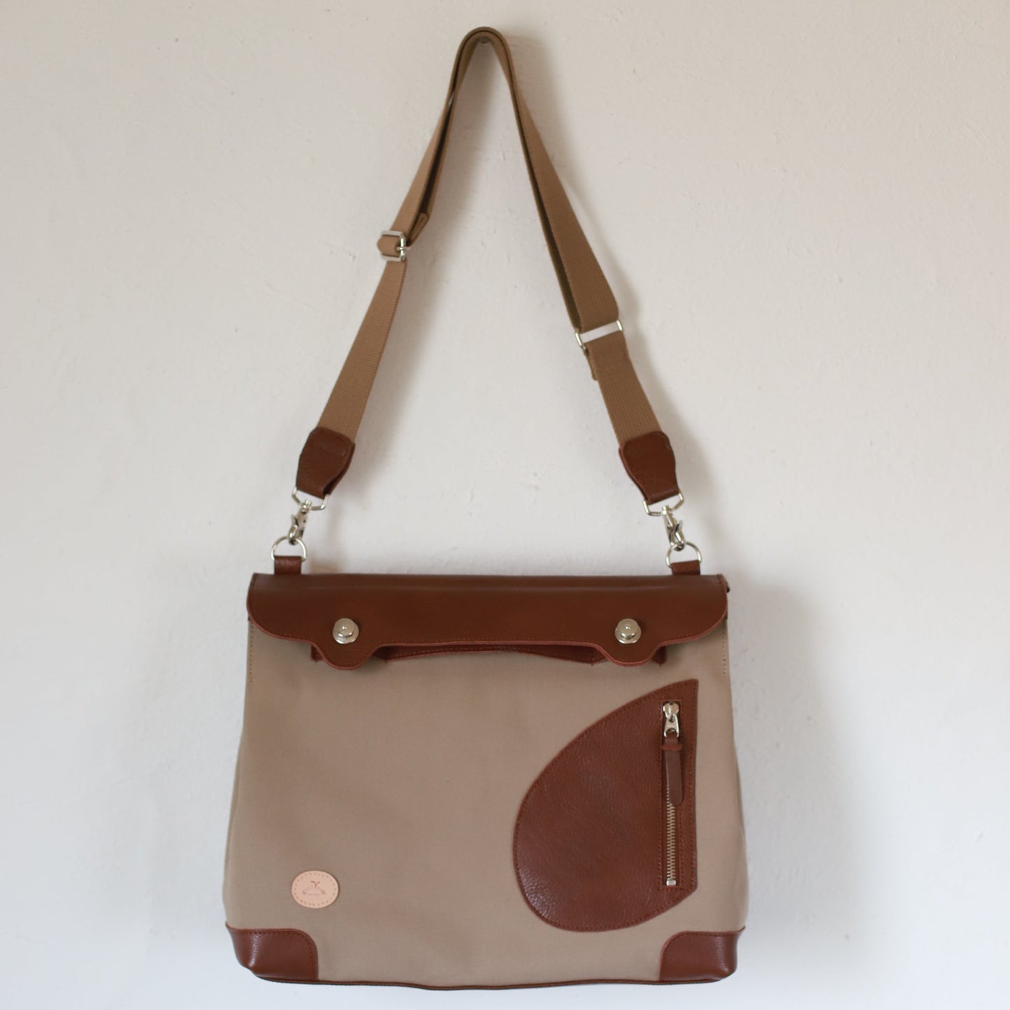 ポストマンバッグ「メッセンジャーポストマン」ブラウン×グレージュ