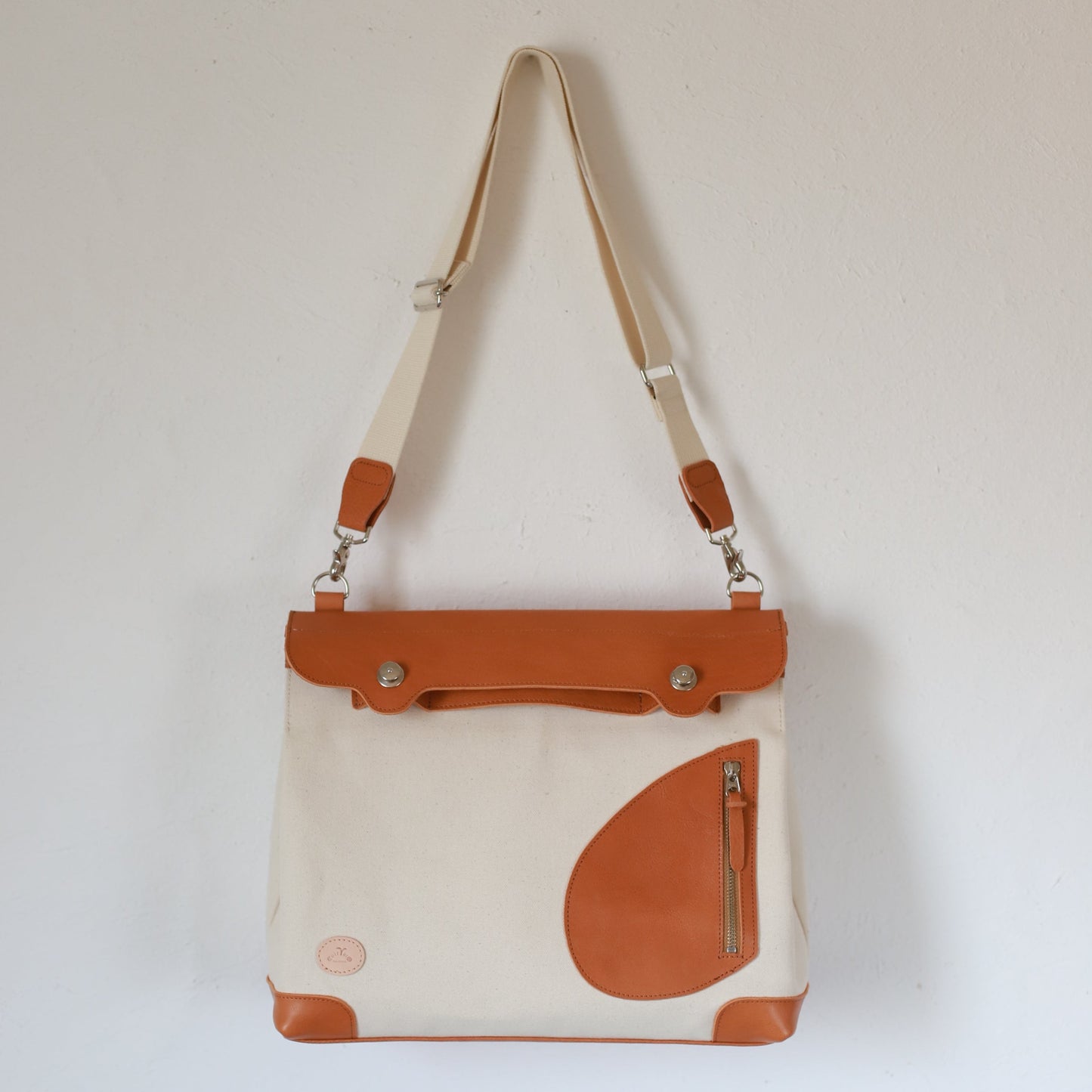 ポストマンバッグ「メッセンジャーポストマン」キャメル×ホワイト