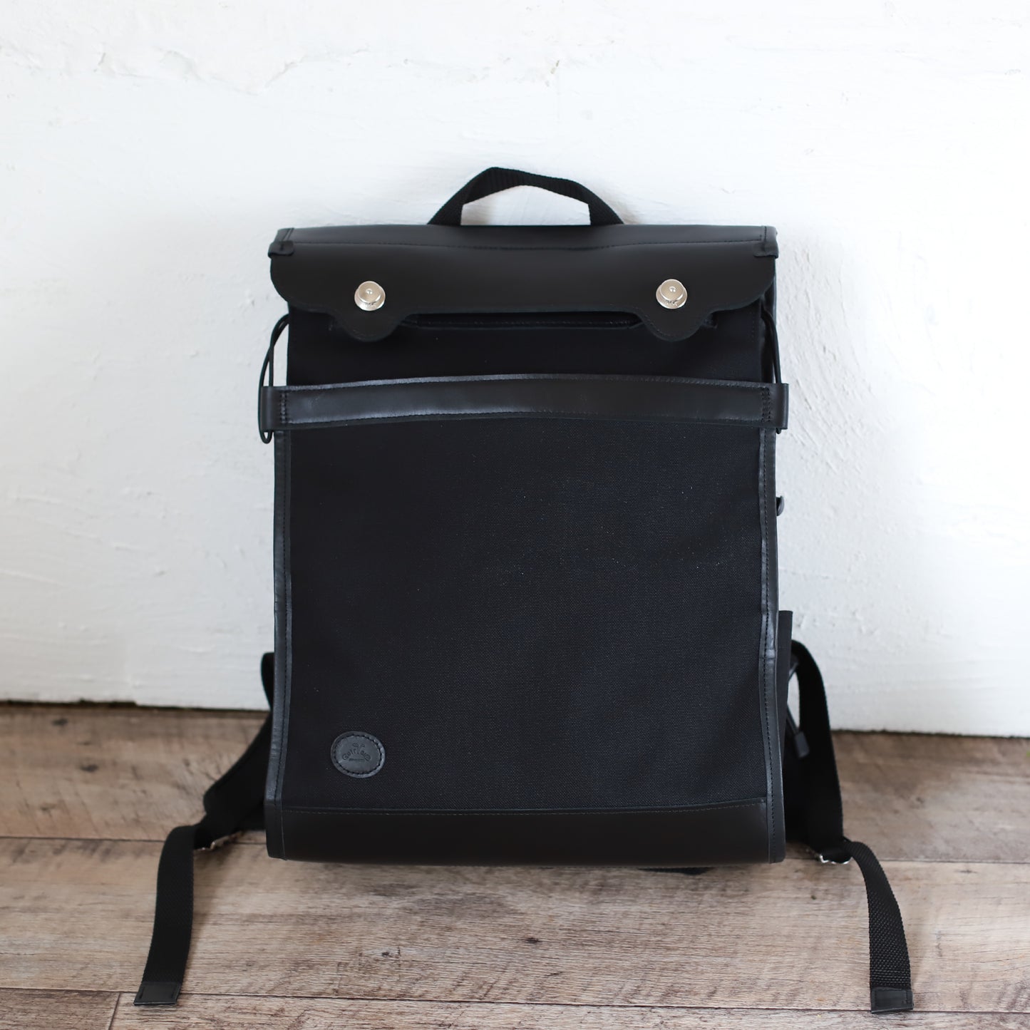 DUOリトルカーゴリュック ｜ CORDURA® 防水牛革 ヘルメットが入る リュックサック