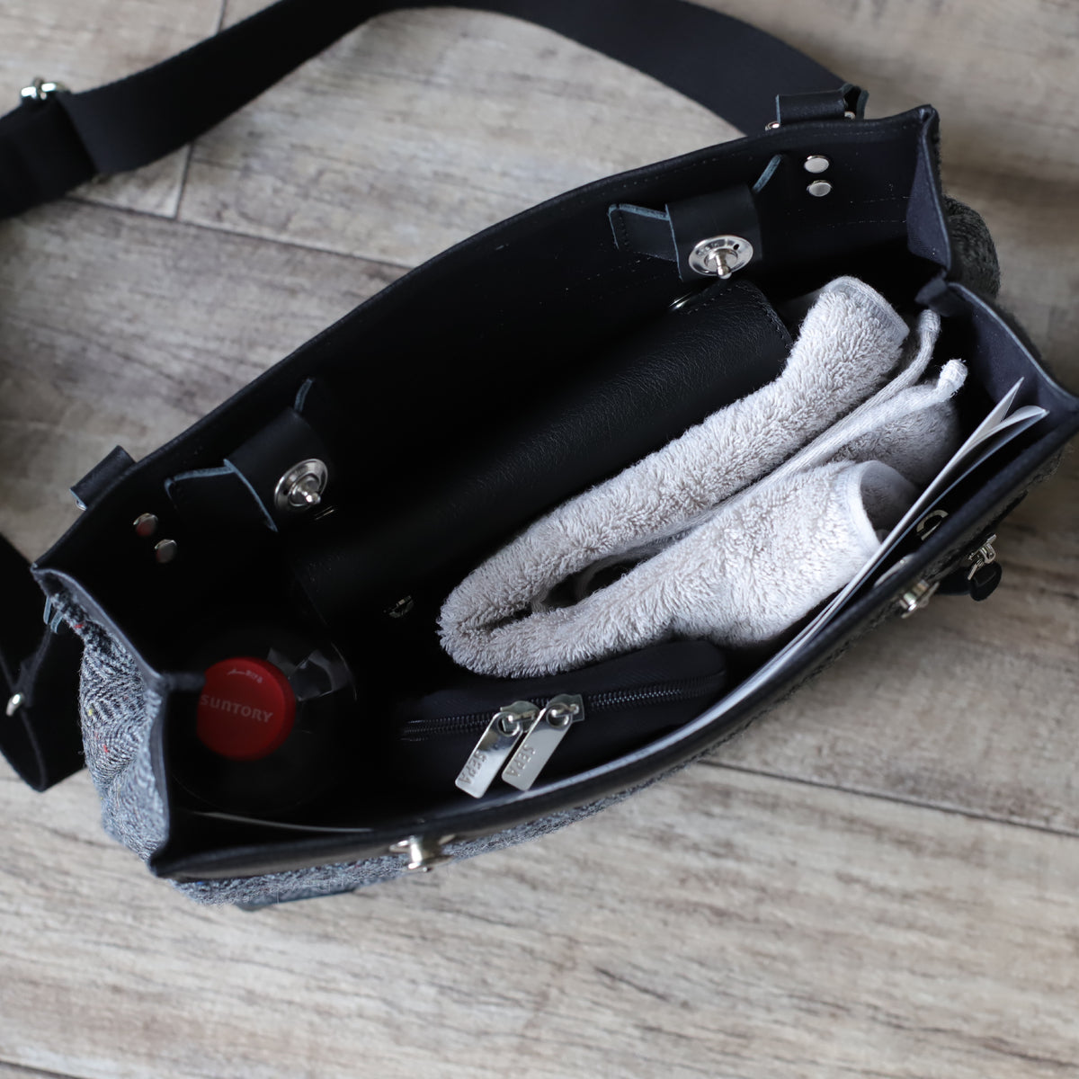 ポストマンバッグ リトルポストマン ハリスツイード 牛革 内容量