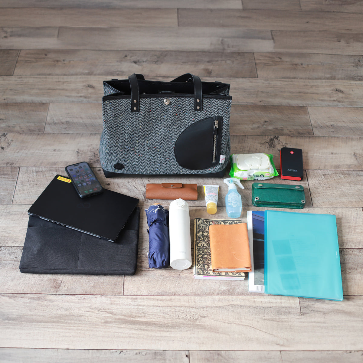 トートバッグ ｜ ハリスツイード 防水牛革 多収納 大容量