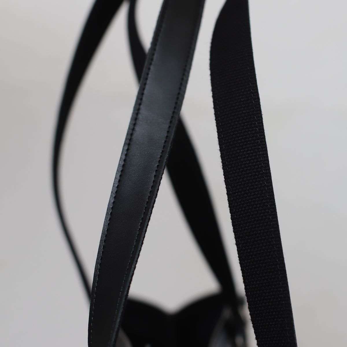 トートバッグ ｜ ハリスツイード 防水牛革 多収納 ハンドル