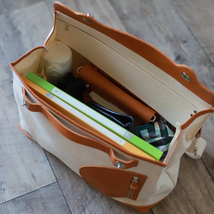 ポストマンバッグ「メッセンジャーポストマン」の内装 荷物詰め込み