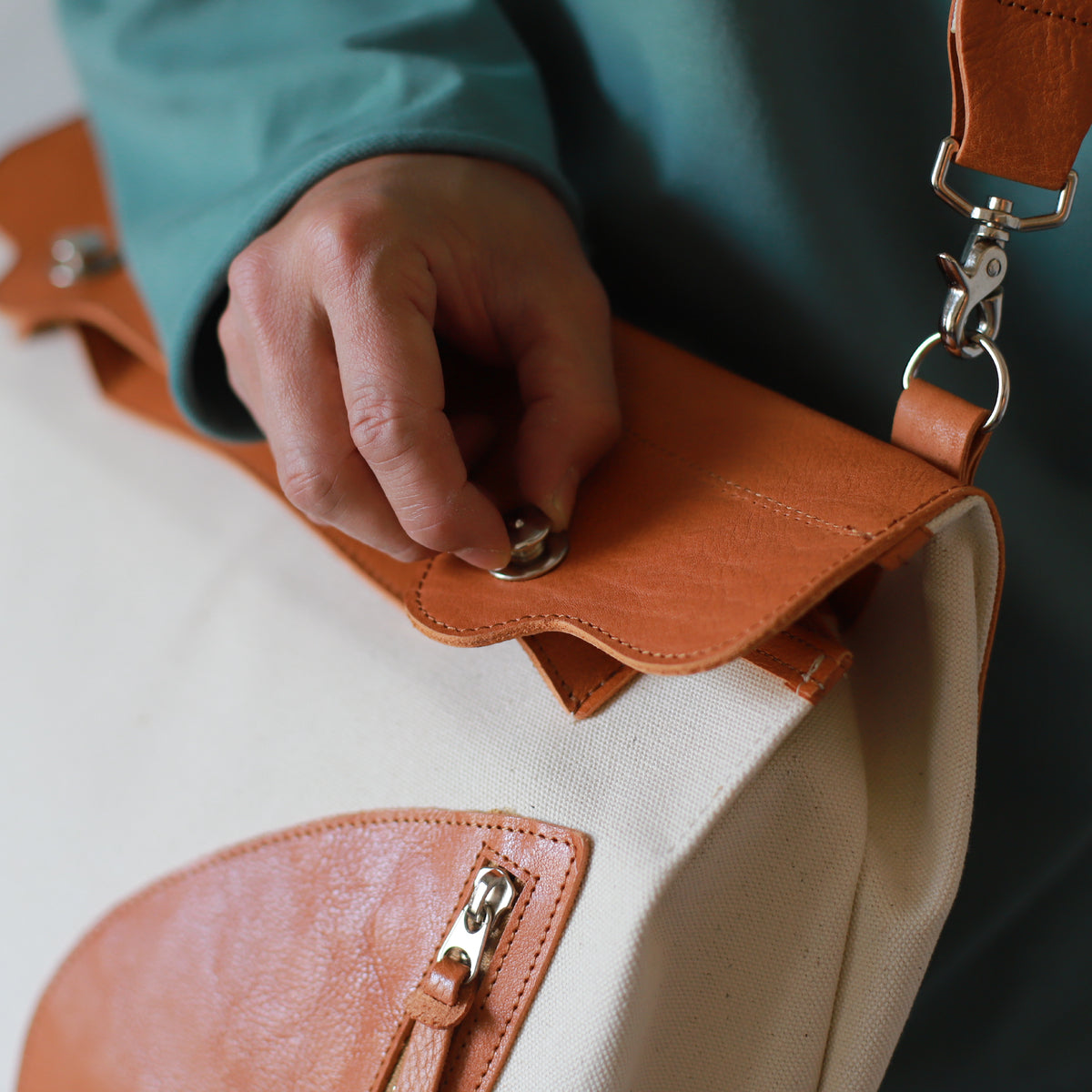 ポストマンバッグ メッセンジャーポストマン ｜ 帆布 本革 大容量