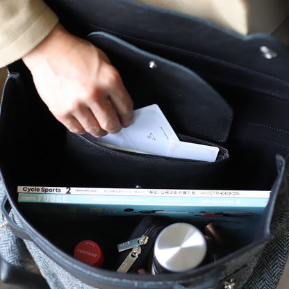 ポストマンバッグ メッセンジャーポストマン  ｜ ハリスツイード 牛革 鞄と財布が一つになる