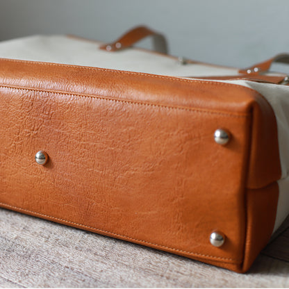 トートバッグ DUOトートver2 ｜ 帆布 牛革 底鋲