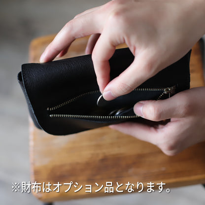 DUOウォレット 姫路産牛革 コイン収納 使用イメージ